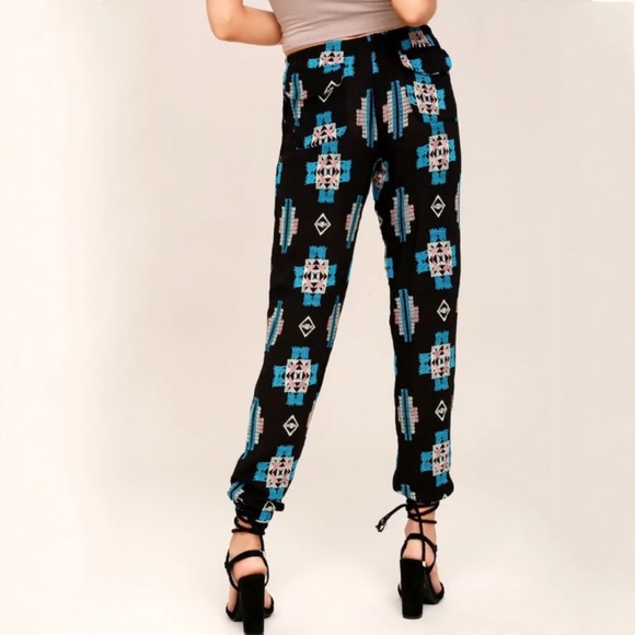 Lucy Love Joshua Tree Black Embroidered Pants - Picture 3 of 10
